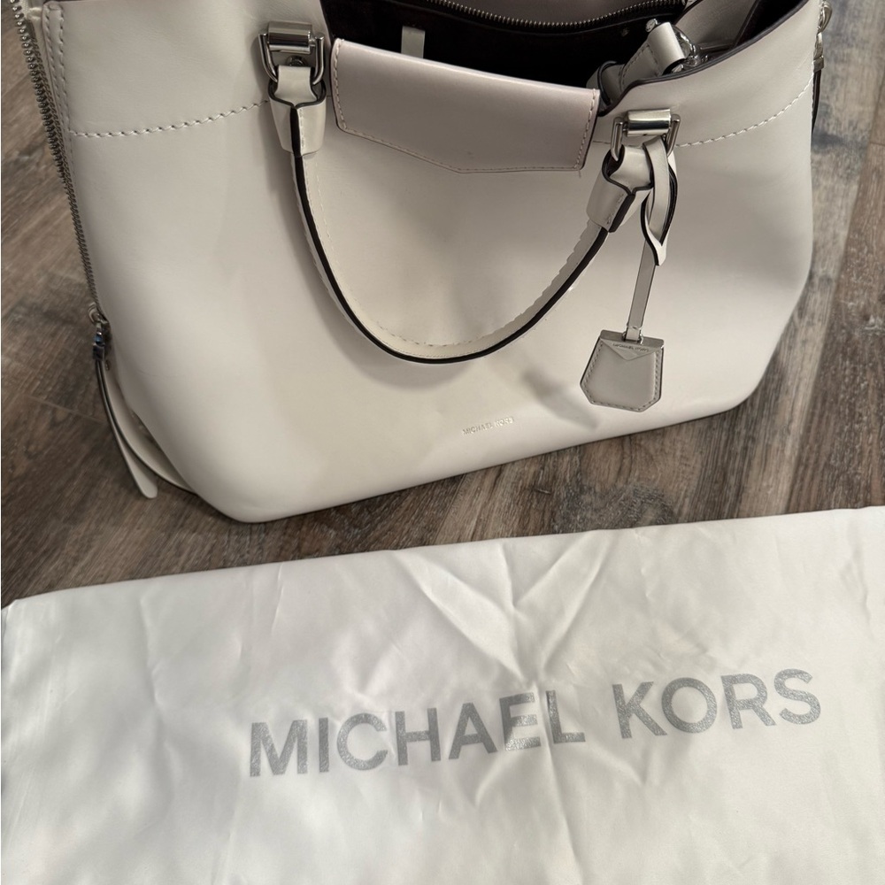 Michael Kors White Shoulder Bag with Silver Accents